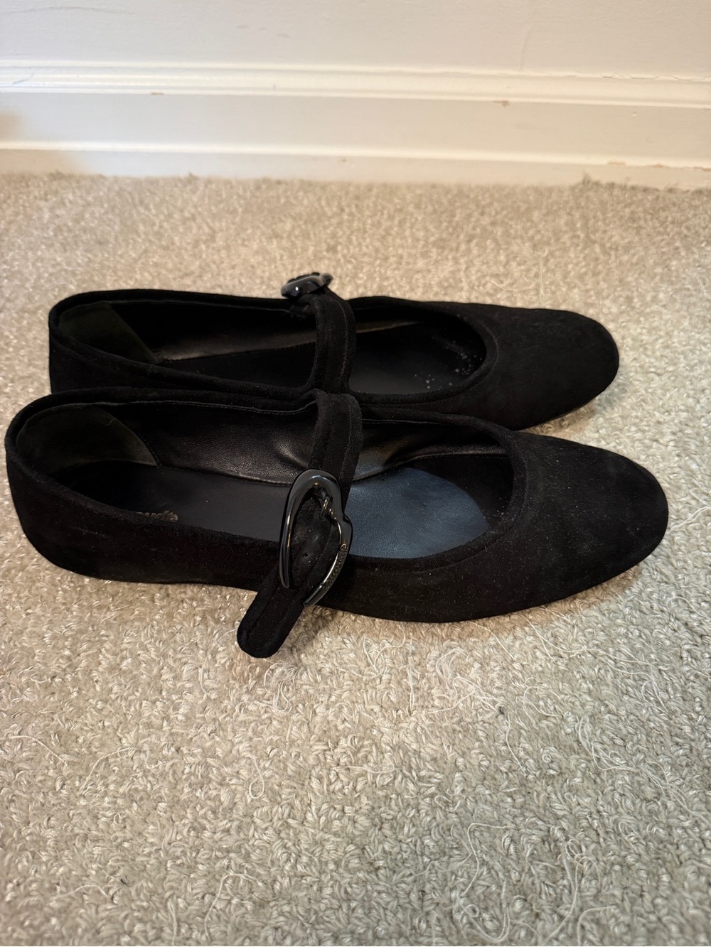 Larroude Flats